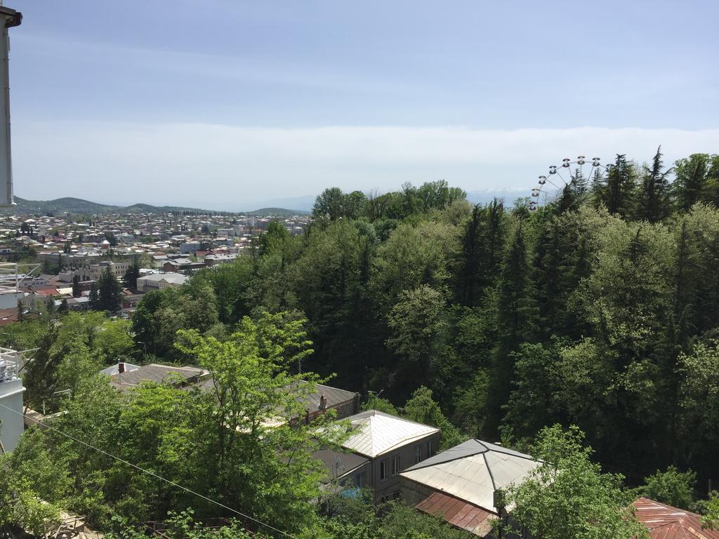 Guest House Tasunia Kutaisi Zewnętrze zdjęcie