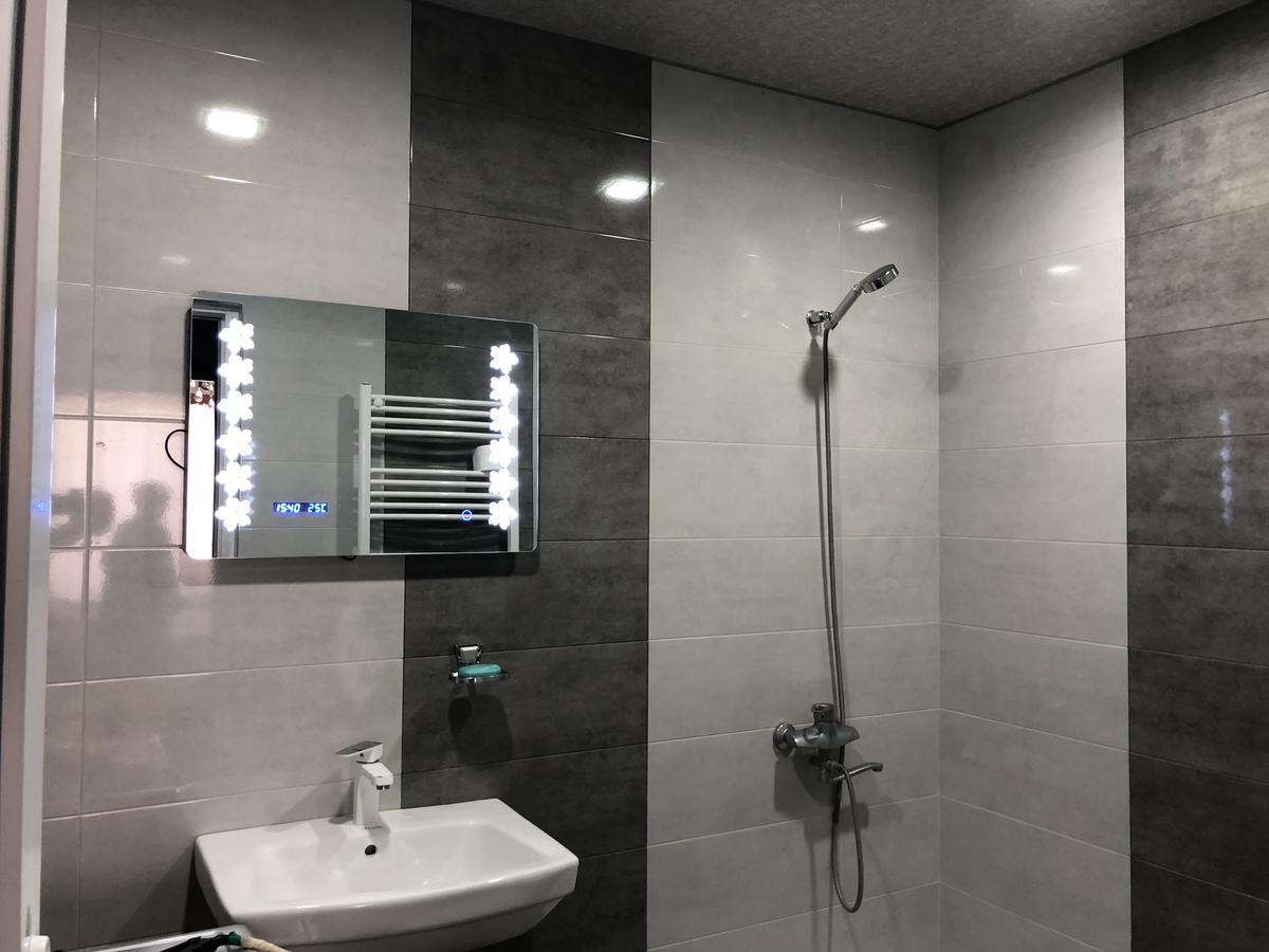 Guest House Tasunia Kutaisi Zewnętrze zdjęcie