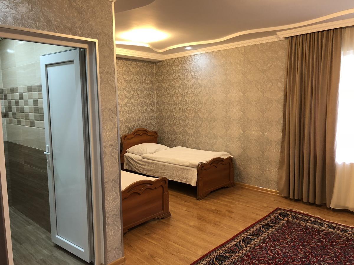 Guest House Tasunia Kutaisi Zewnętrze zdjęcie
