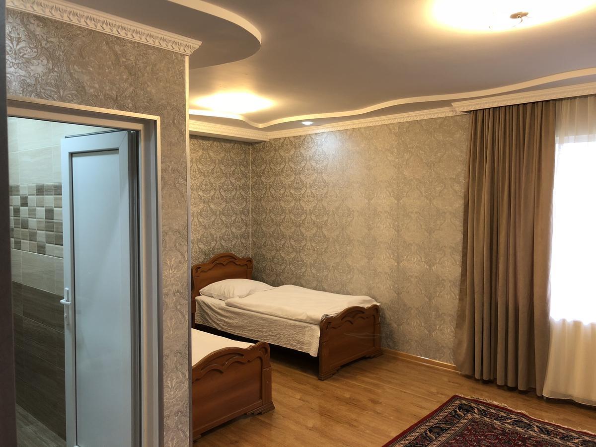 Guest House Tasunia Kutaisi Zewnętrze zdjęcie