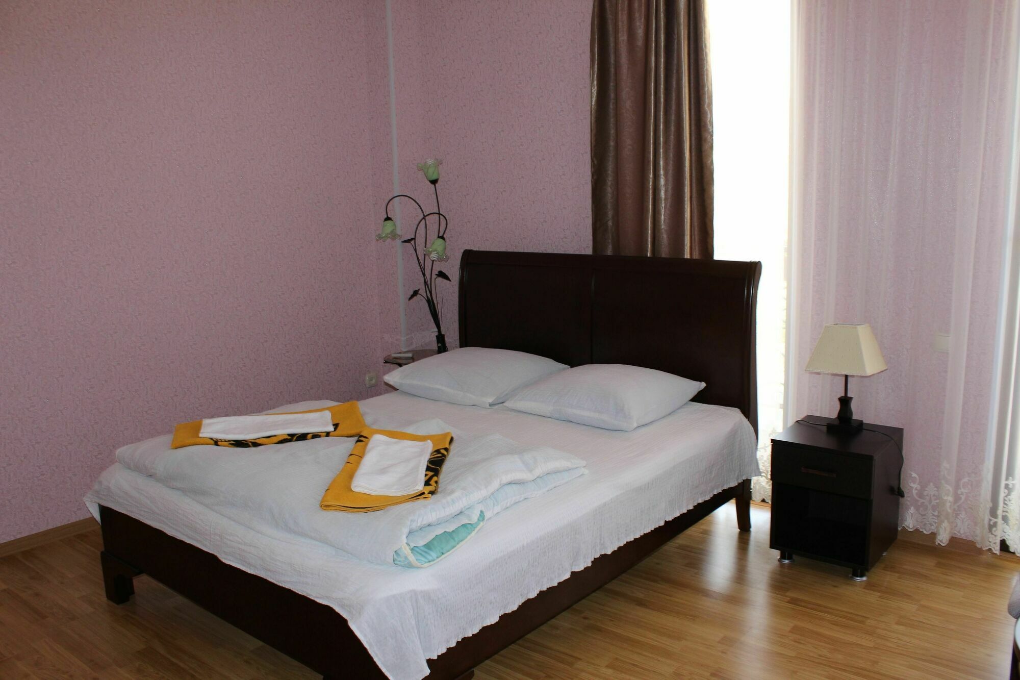 Guest House Tasunia Kutaisi Zewnętrze zdjęcie